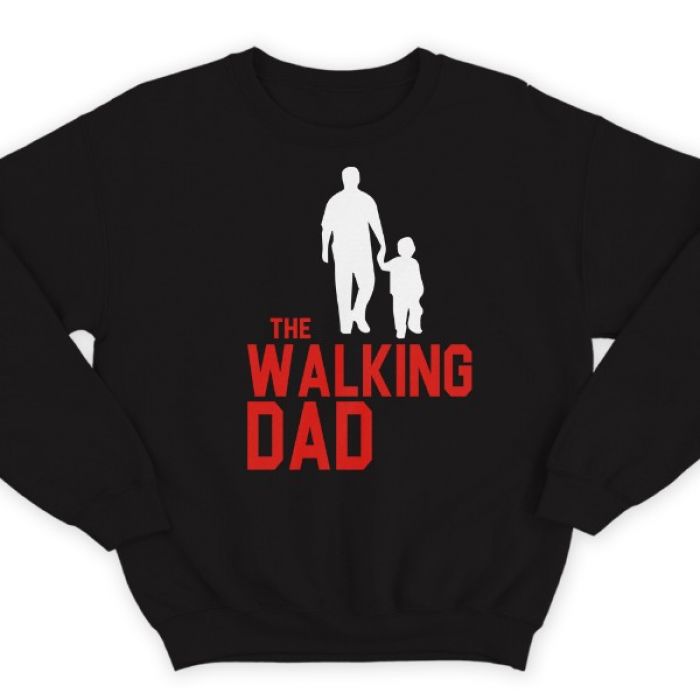 Свитшот в подарок для папы с надписью "The walking dad" ("Ходячий отец")